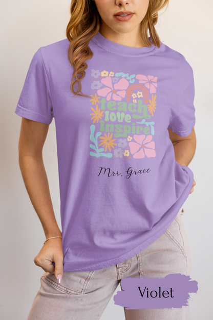 Groovy Teacher Shirt, Custom Name T-Shirt, Retro Floral Teacher T-Shirts, In My Teaching Era, Comfort Colors Back to School, Kindergarten T Shirt