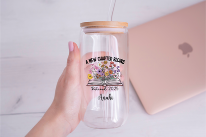 Retirement Sipper Glass, Teacher Grandma Boss Coworker Dad Mom Grandpa Friend Floral Coffee Cup Gift, Floral and Book Desing Iced Coffee