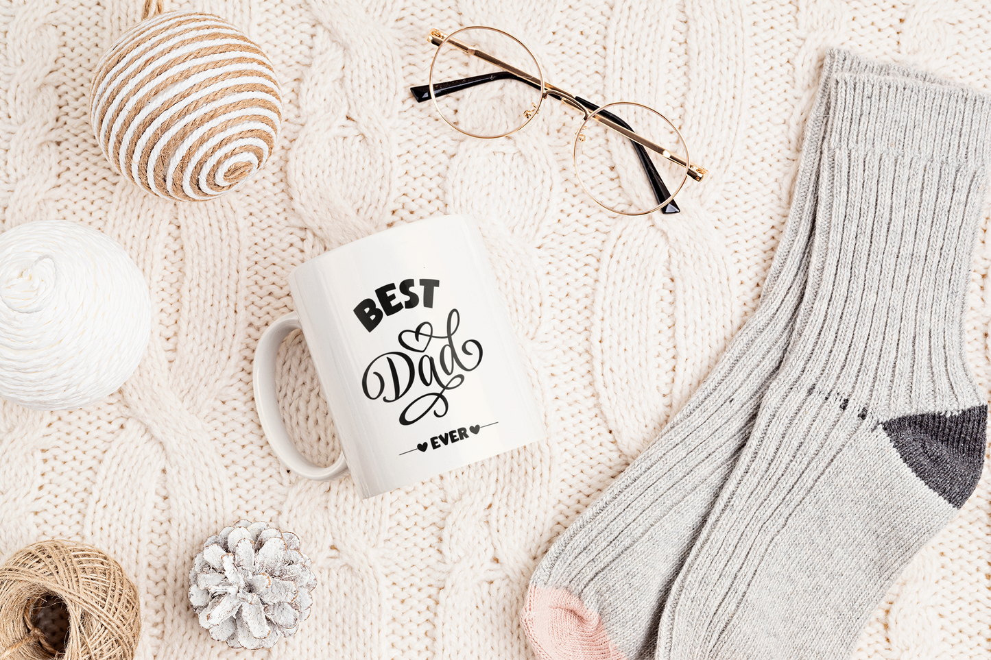 Best Dad Mug, Custom Coffee Cup with Kids' Names and Handprints, Personalized Gift for Dad from Son, Daughter or Wife, Father's Day Mug