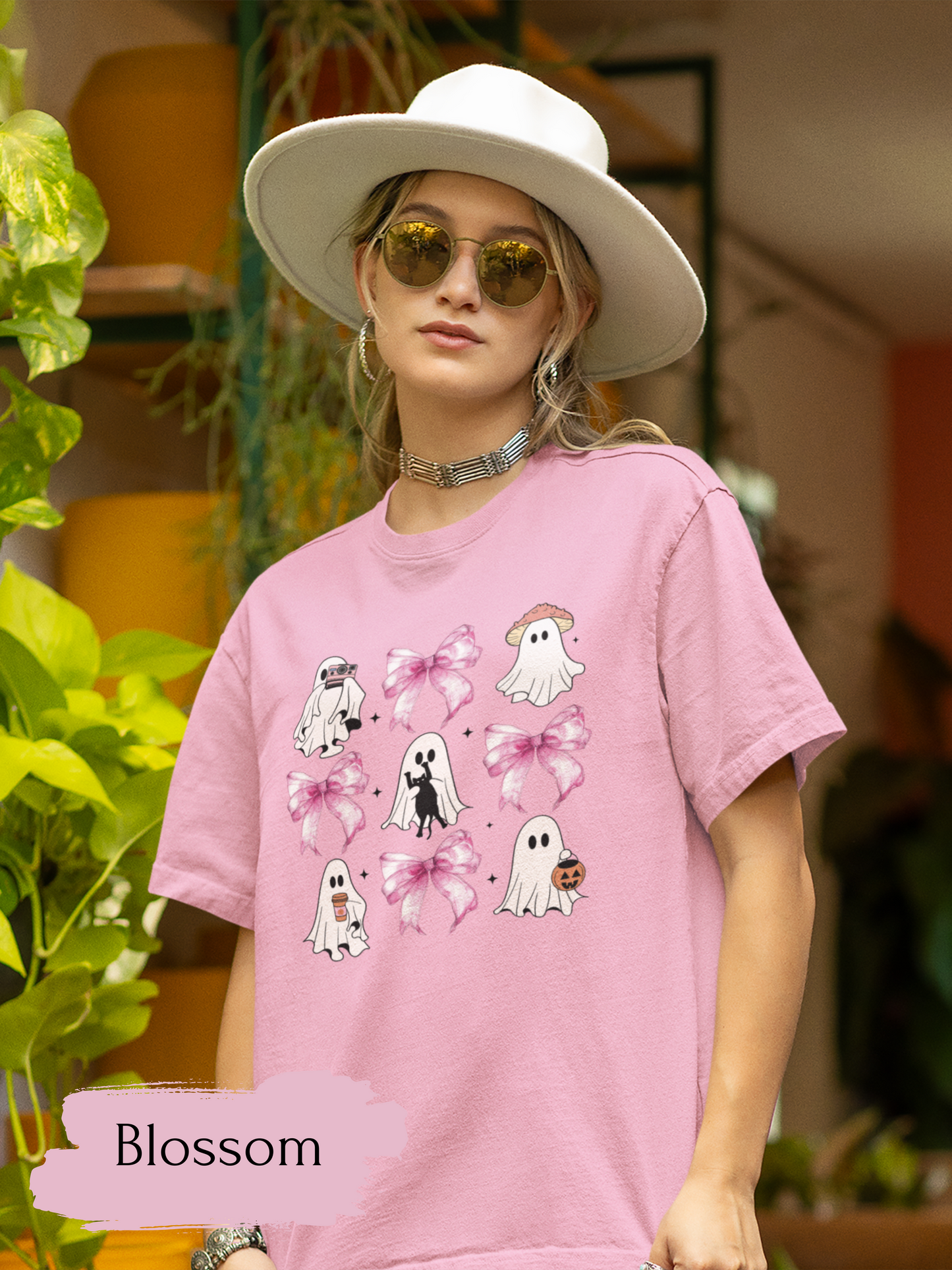 Ghost Coquete Halloween T-shirt for Women